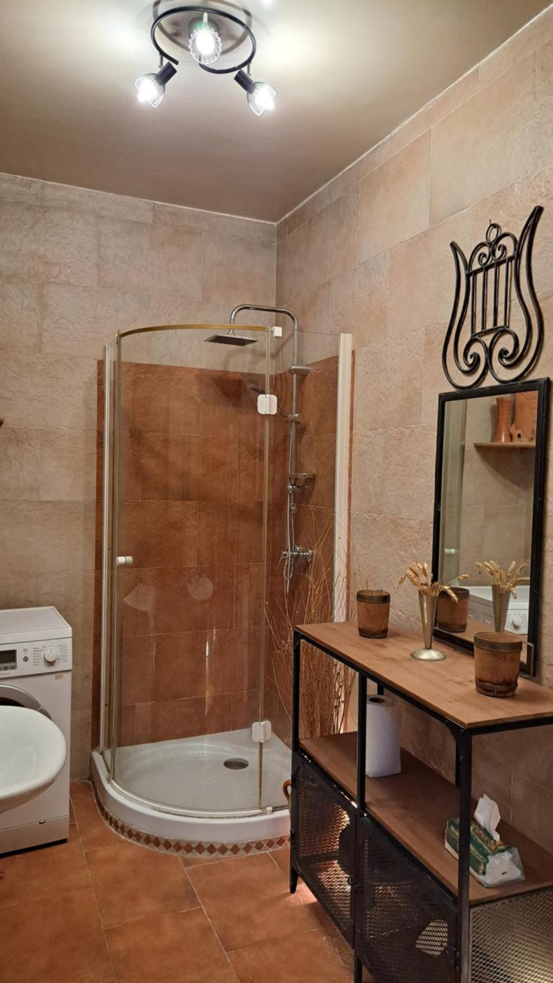 Appartement 2 *